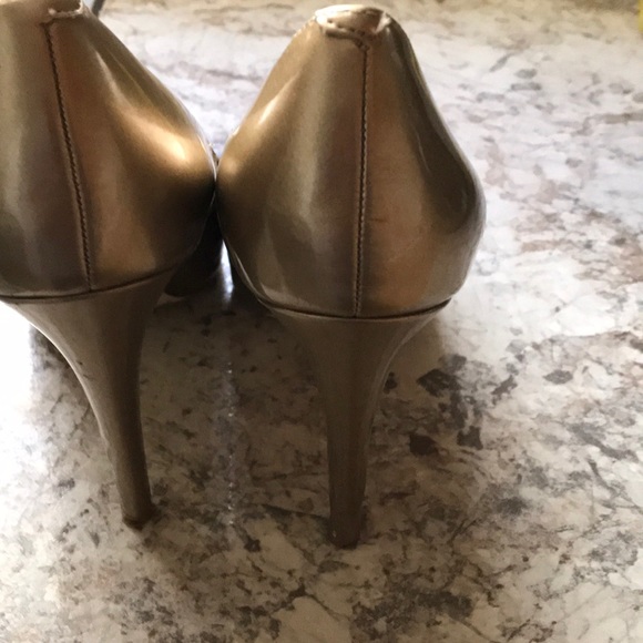 Shoe - Picture 4 of 5